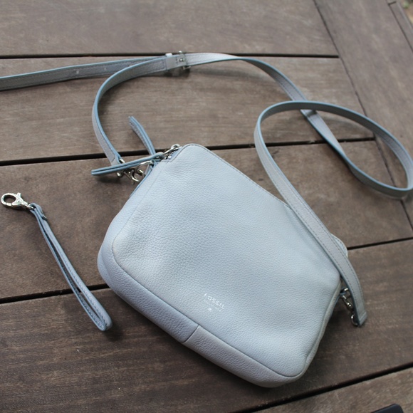Fossil Crossbody Handbag Ice Blue Gray Pebble Leather Purse Zip Closure - Picture 1 of 10